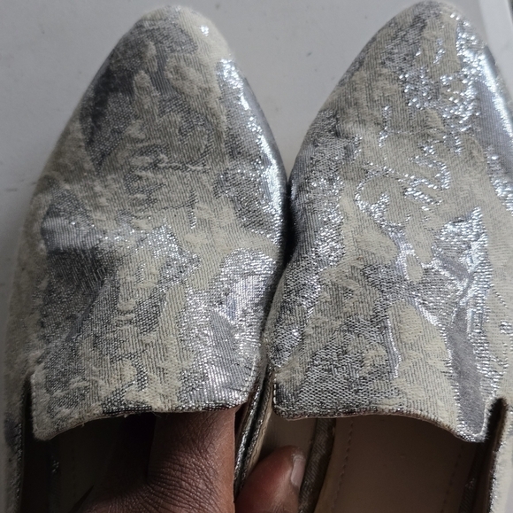 Dkny Slip On Mules Flat Women Sz 9 Metallic Tan Covered Pointed Toe Comfort - Picture 14 of 15